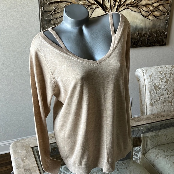 Calvin Klein Sweaters - Calvin Klein Pullover Cutout Sweater